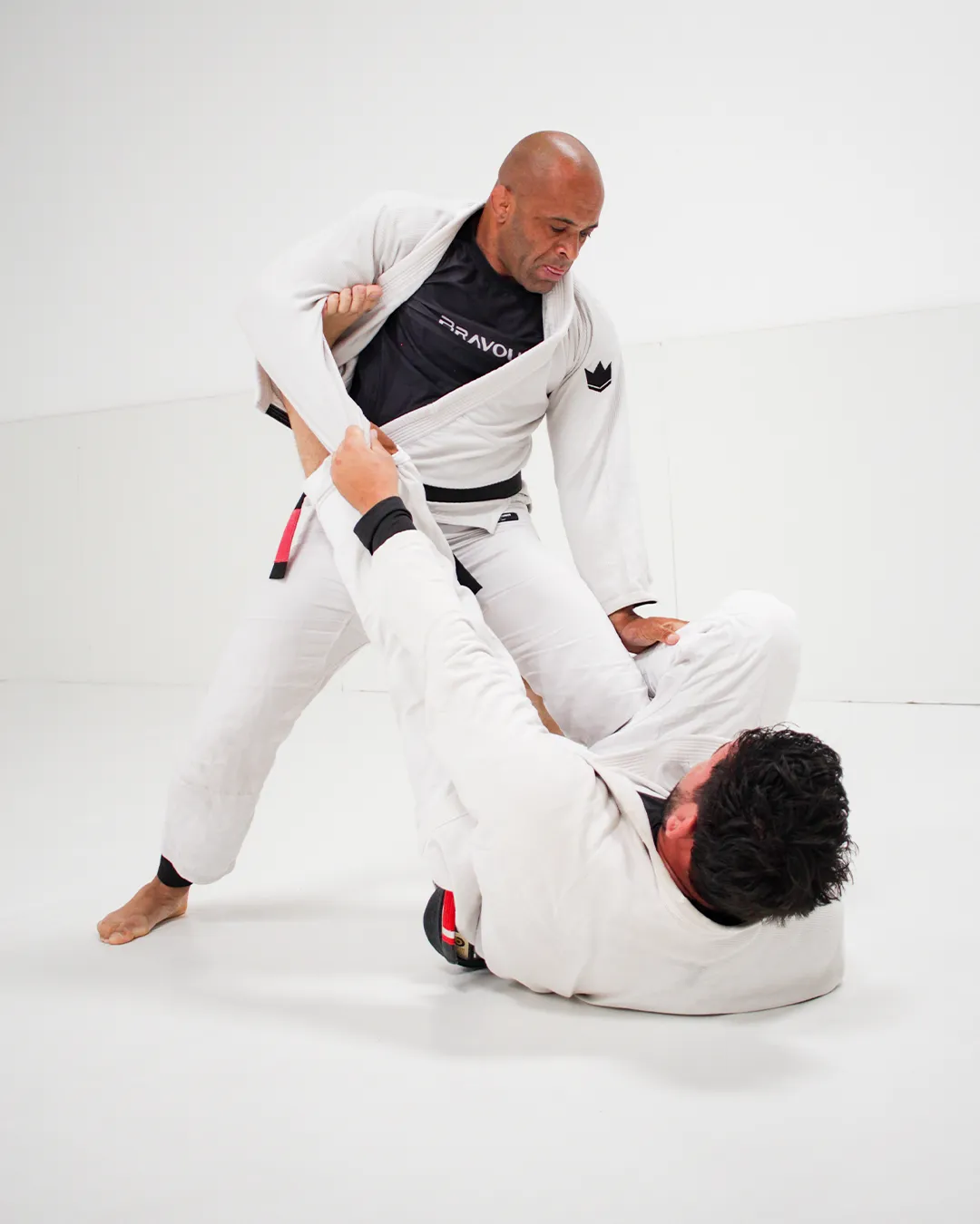 Adultos treinando Jiu-Jitsu na Keisei